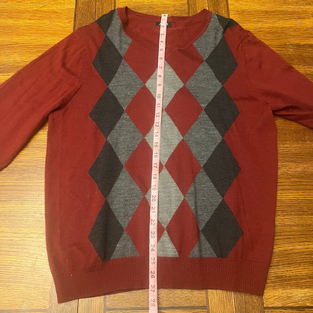 Apt. 9 XL Vintage Argyle Diamond V-Neck Sweater Red Gray XL - Picture 7 of 8